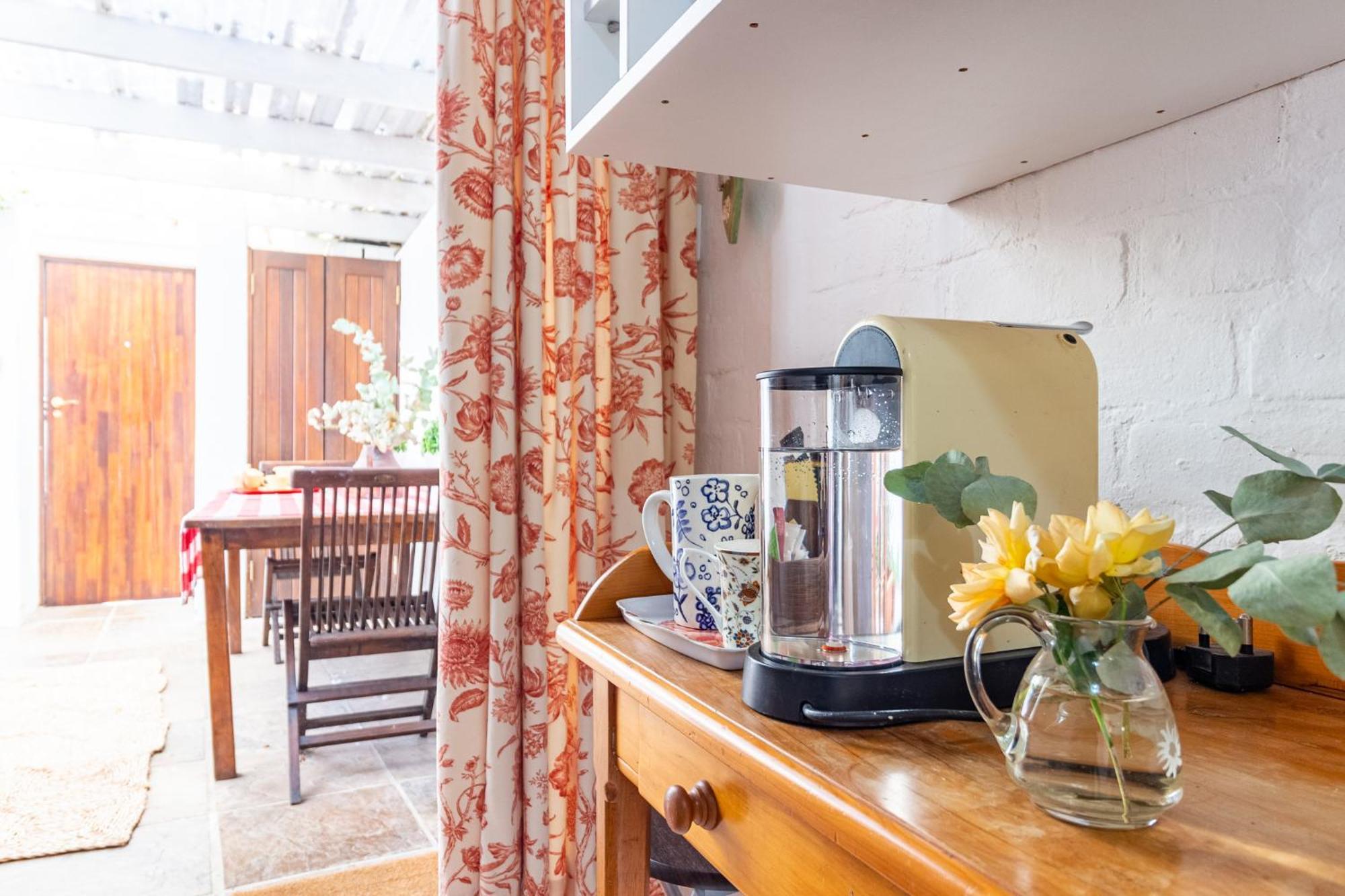 Kings And Kent Hotel Cape Town Bagian luar foto